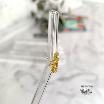 Reusable Clear Glass Straw with Yellow Flower, Vibrant and Adorable Flower Straw – Ideal for Smoothies, Milkshakes, Juices, Teas, Parties, and Gift-Giving