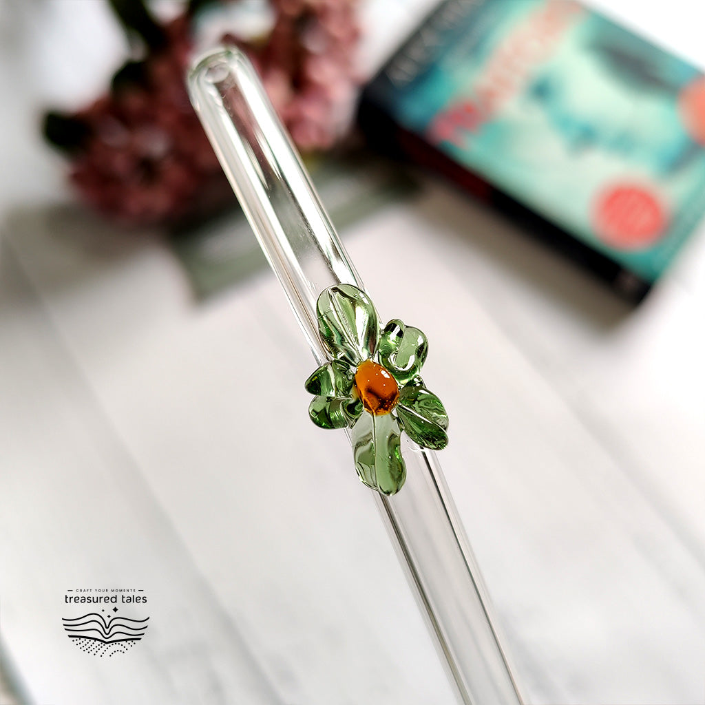 Set of 3 Reusable Clear Glass Straws: Yellow, Pink, Green, Vibrant and Adorable Flower Straws – Ideal for Smoothies, Milkshakes, Juices, Teas, Parties, and Gift-Giving