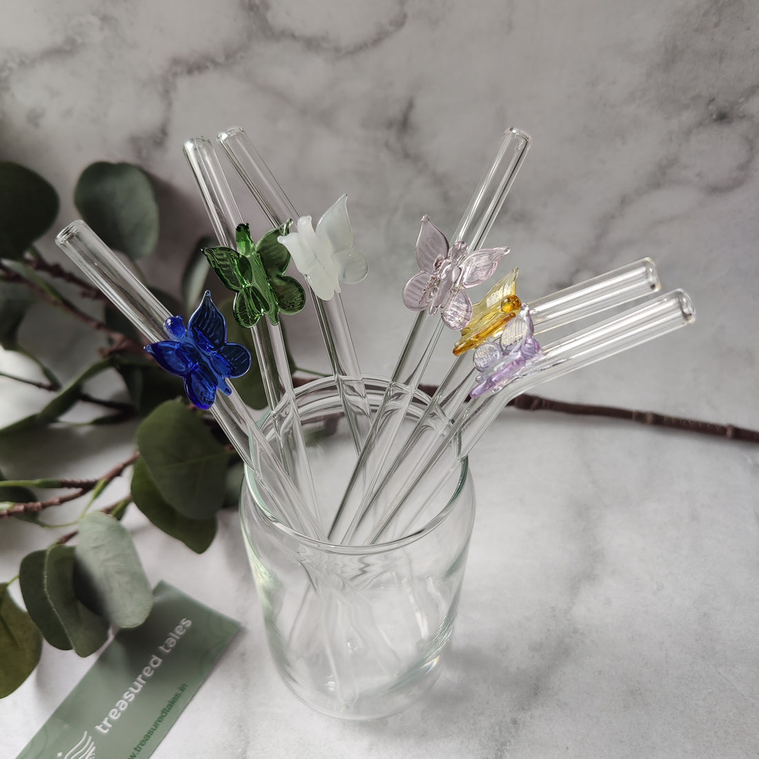 Set of 6 Reusable Clear Glass Straws, Vibrant and Adorable Butterfly Straws – Ideal for Smoothies, Milkshakes, Juices, Teas, Parties, and Gift-Giving