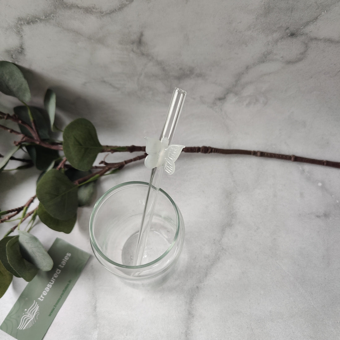 Reusable Clear Glass Straw with White Butterfly, Vibrant and Adorable Butterfly Straw – Ideal for Smoothies, Milkshakes, Juices, Teas, Parties, and Gift-Giving