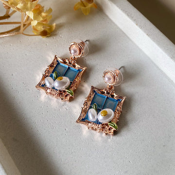 Vintage Bloom Frame Earrings - Blue