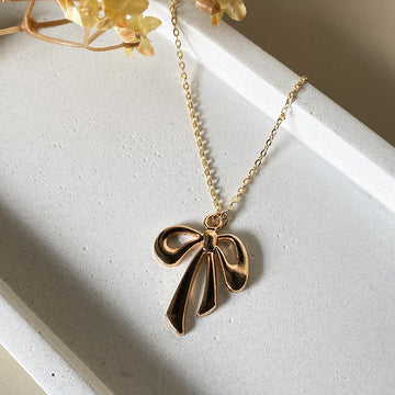 Ribbon Bow Pendant Anti-Tarnish Chain Necklace – Gold-Toned Minimal Elegant Charm Jewellery