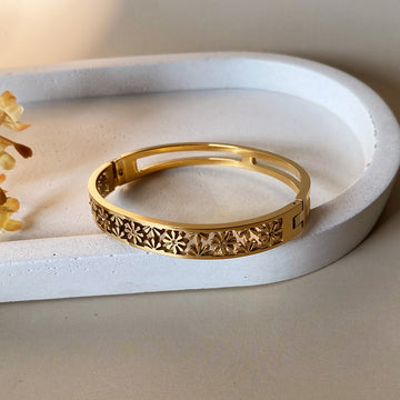 Flora Cutwork Flexi Bangle