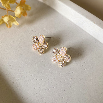 Bloom Pearl Stud Earrings