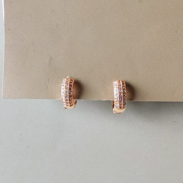 Twinkle Oval Earrings - Rose Gold