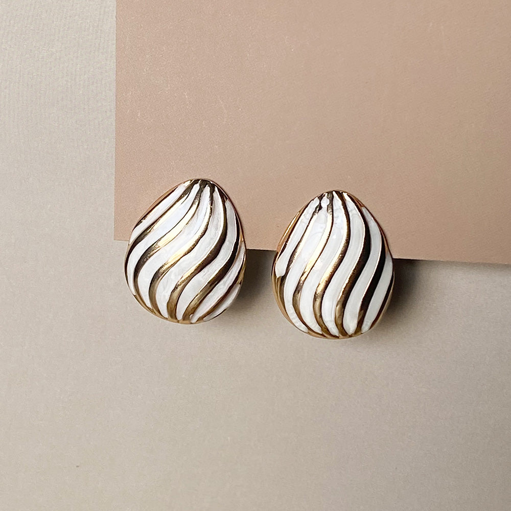 Ivory Swirl Studs Earrings