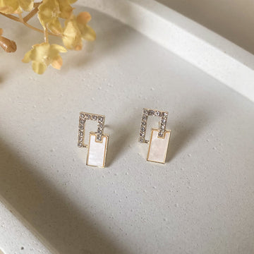 Ivory Link Stud Earrings