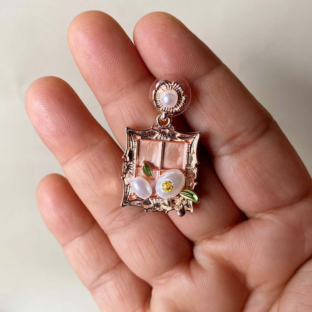 Vintage Bloom Frame Earrings - Peach