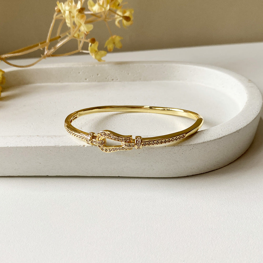 Amara Crystal Knot Kada