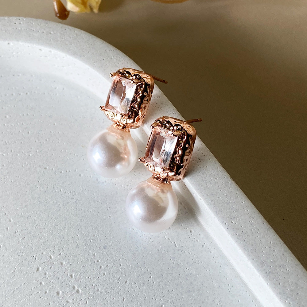 Regal Pearl Drops Earrings - Rose Gold