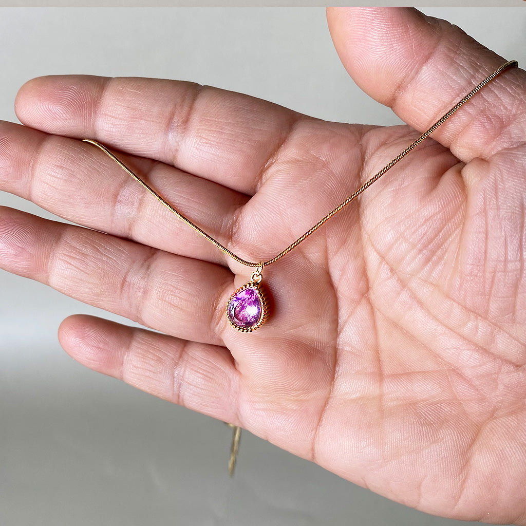 Rosé Teardrop Pendant Necklace