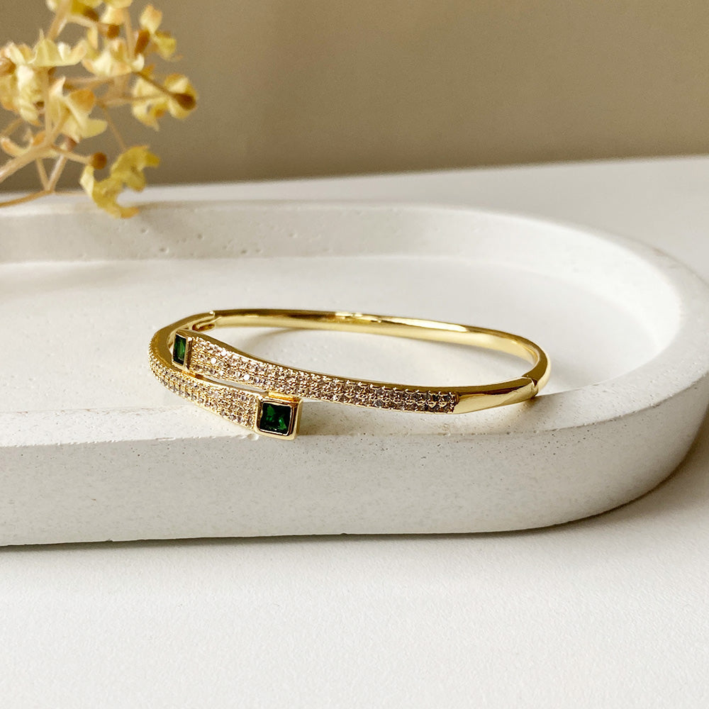 Emerald Line Kada