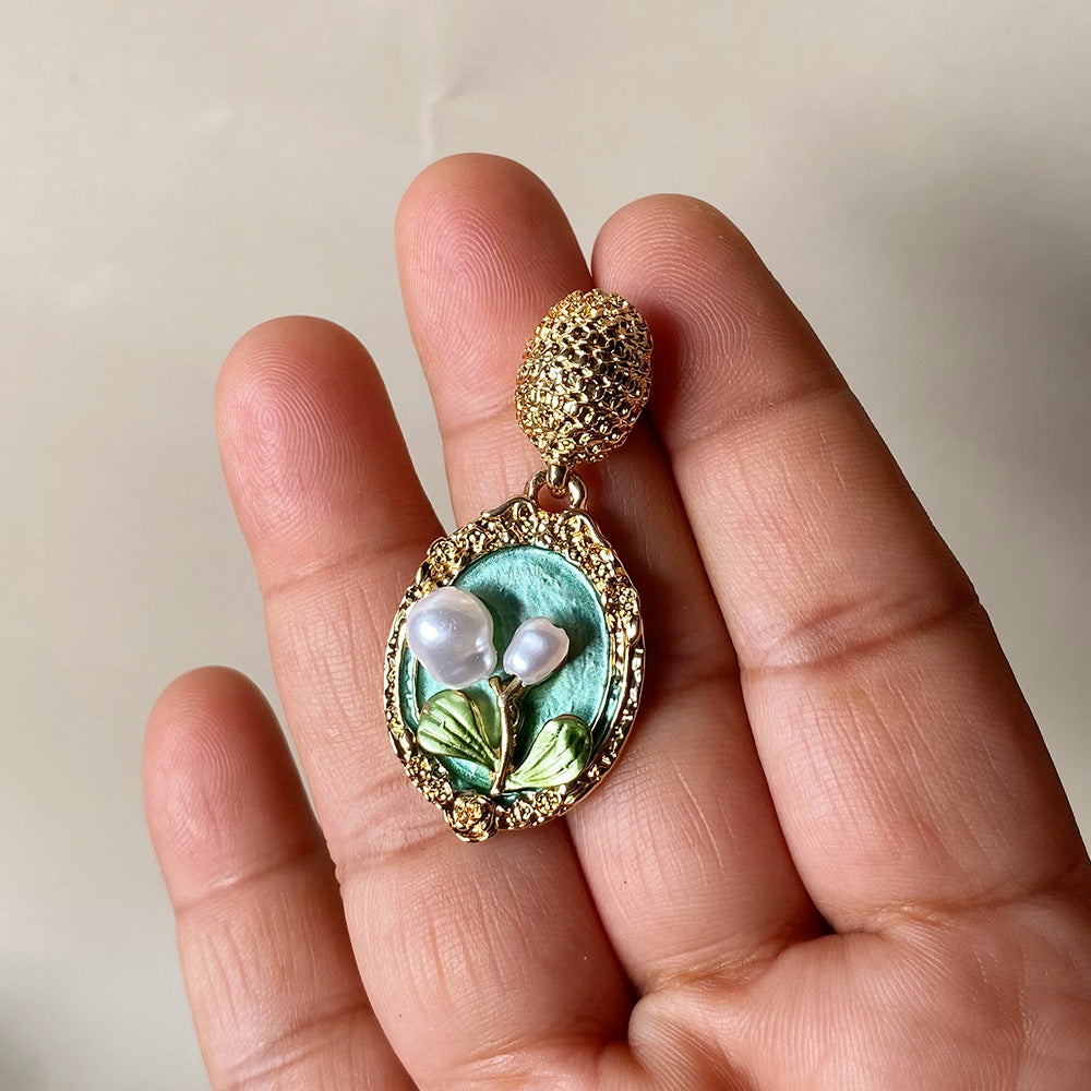 Vintage Bloom Pearl Earrings - Green