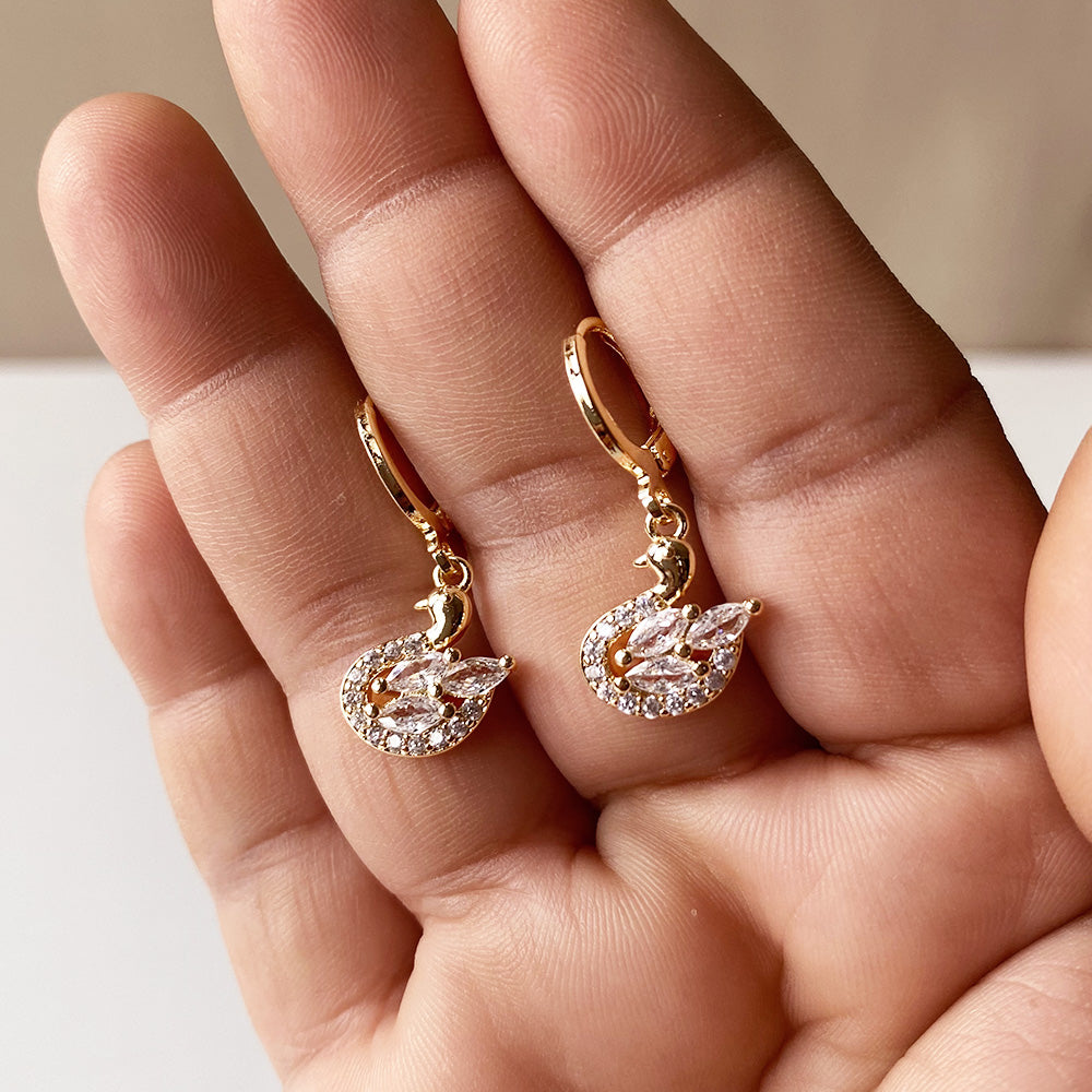 Swan Grace Earrings - Gold (Anti-Tarnish)