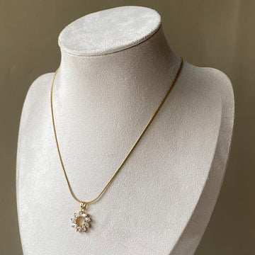 Crystal Wreath Pendant Anti-Tarnish Chain Necklace