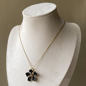 Black Floral Pendant Anti-Tarnish Chain Necklace – Gold-Toned Minimal Statement Charm Jewellery
