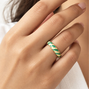 Hari Tarang Meenakari Ring