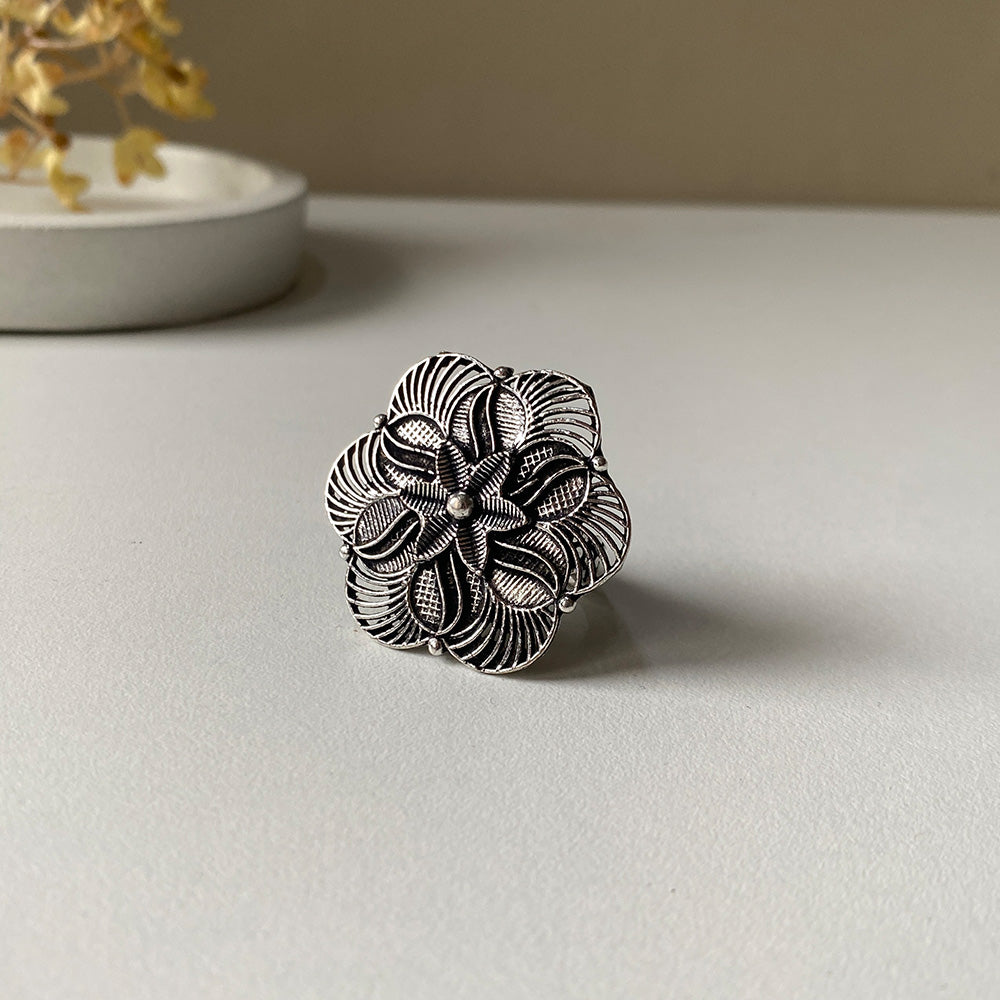 Padma Bloom Ring