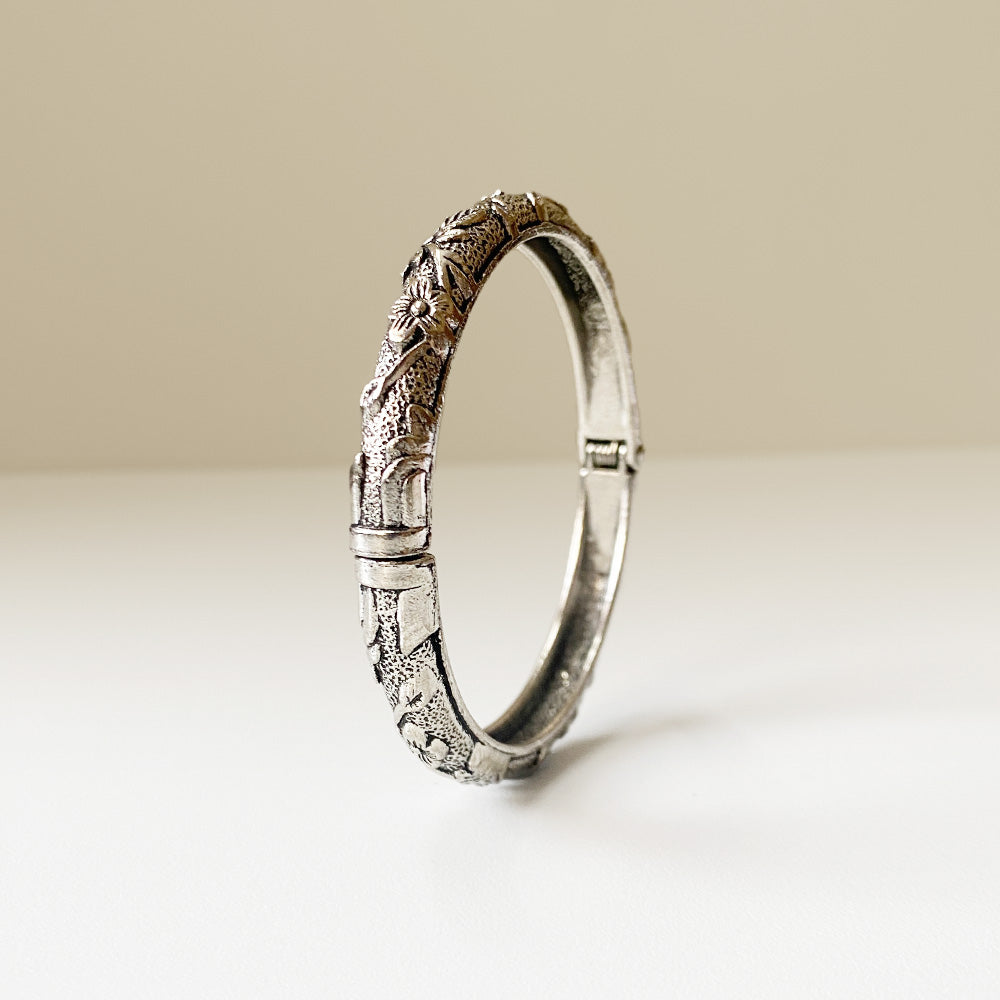Gulnaar Floral Kada