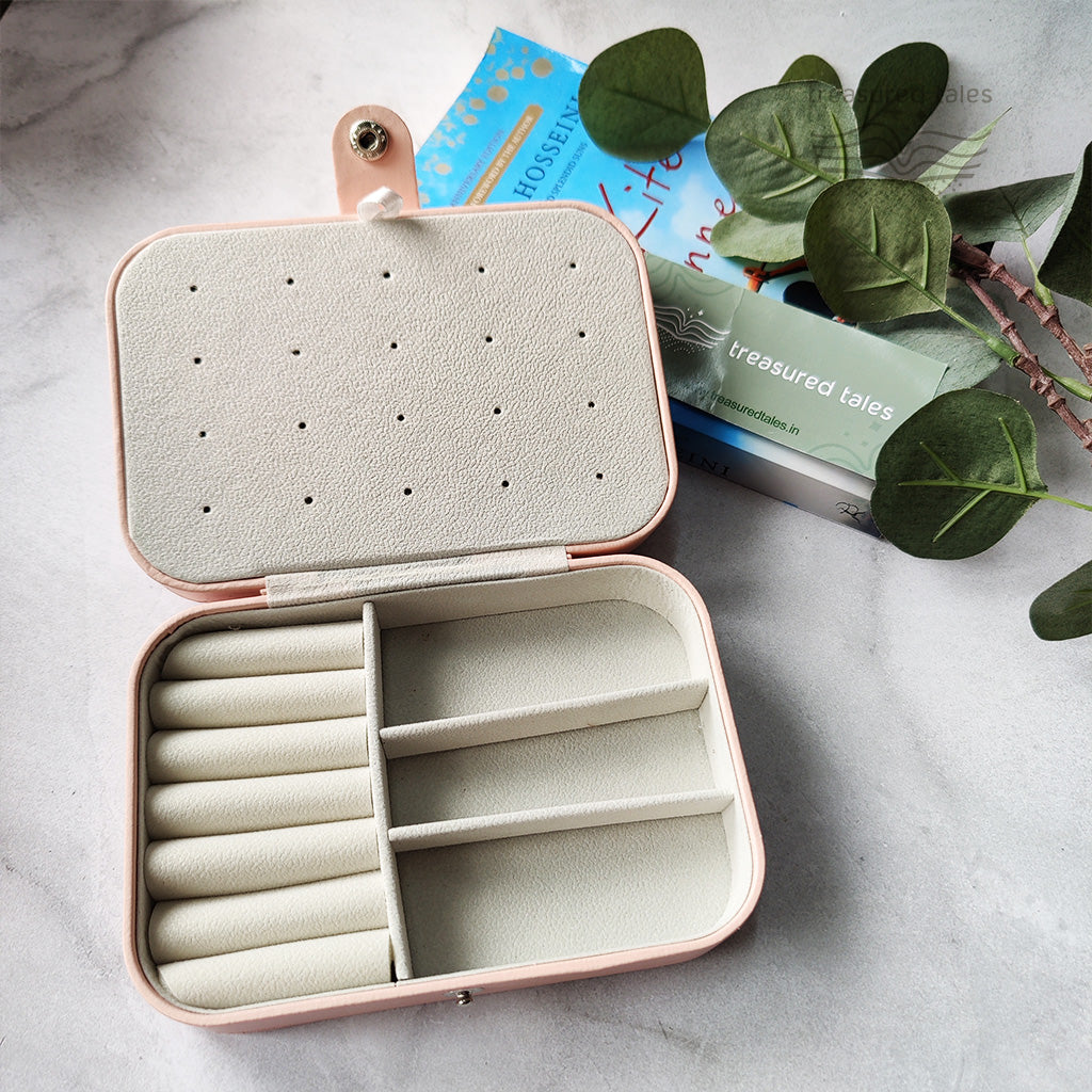 Personalised Travel Jewellery Box – Compact Organizer for Rings, Earrings & Necklaces