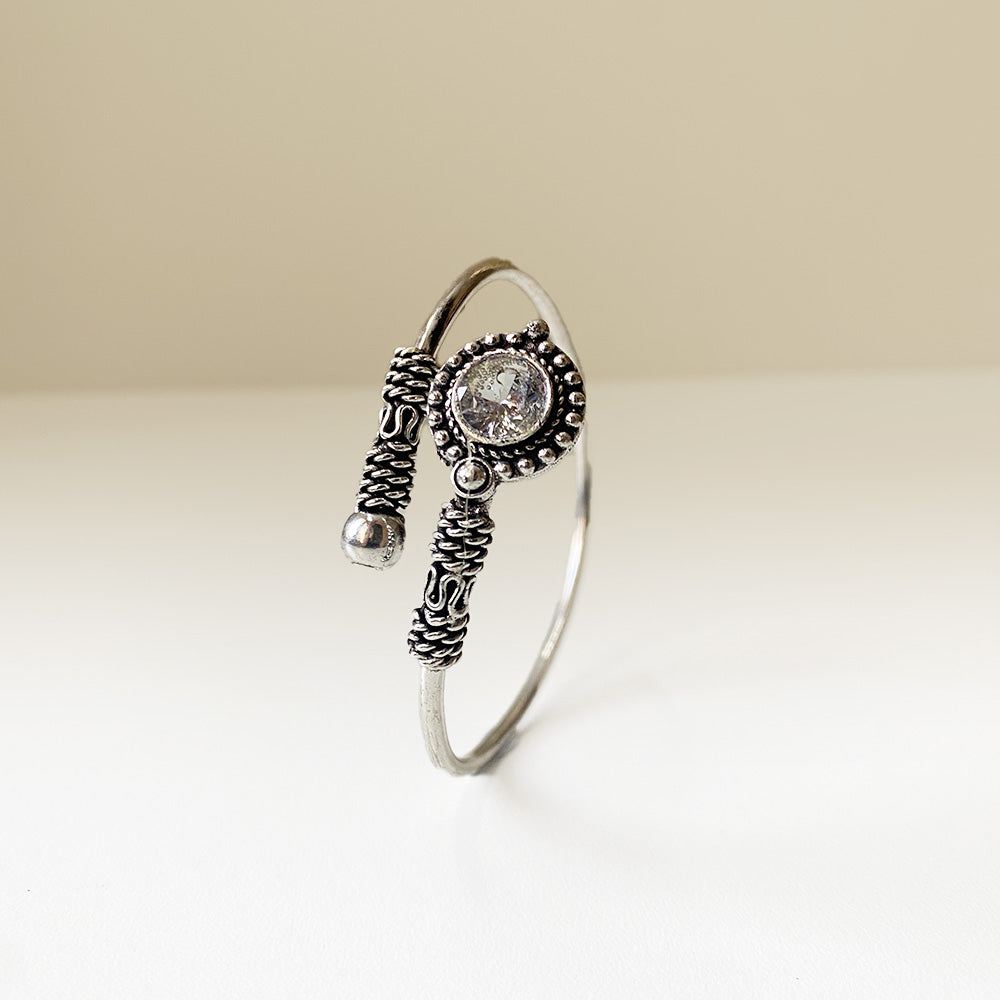 Ira Floral Stone Kada