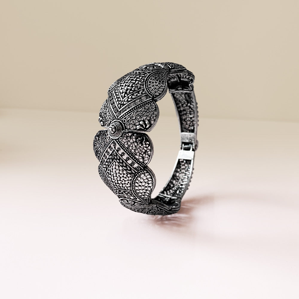 Avira Heritage Kada