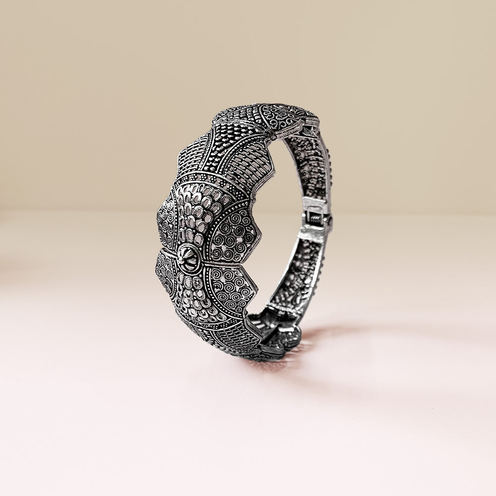 Mandira Heritage Kada