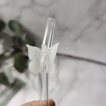 Reusable Clear Glass Straw with White Butterfly, Vibrant and Adorable Butterfly Straw – Ideal for Smoothies, Milkshakes, Juices, Teas, Parties, and Gift-Giving